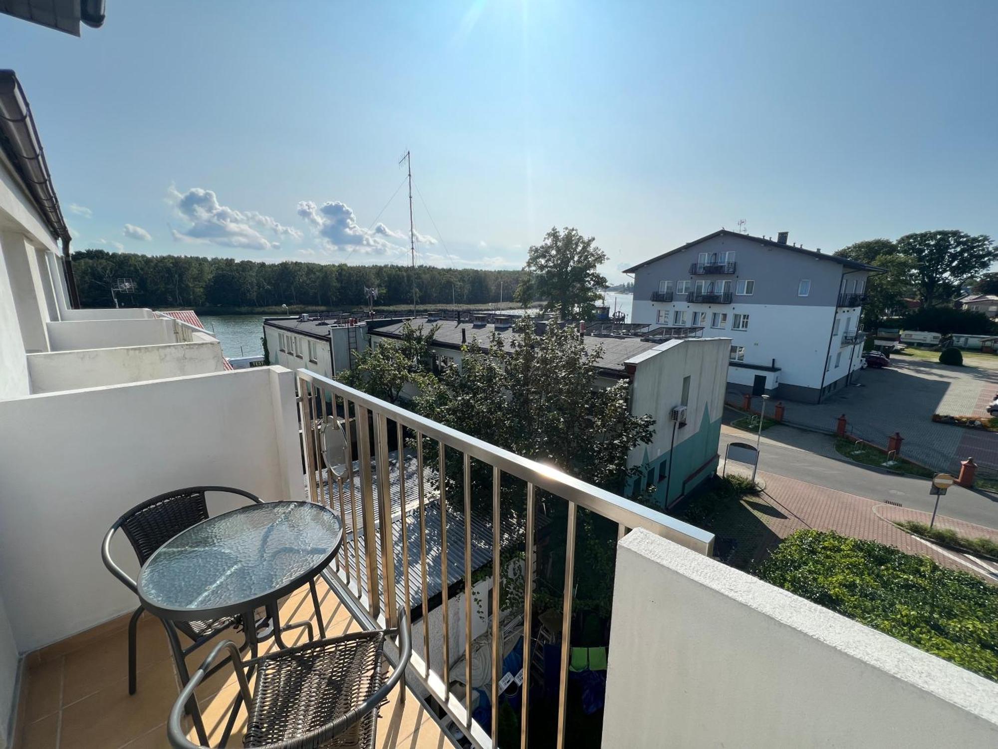 Dom Wczasowy Koral Dziwnów Exterior foto