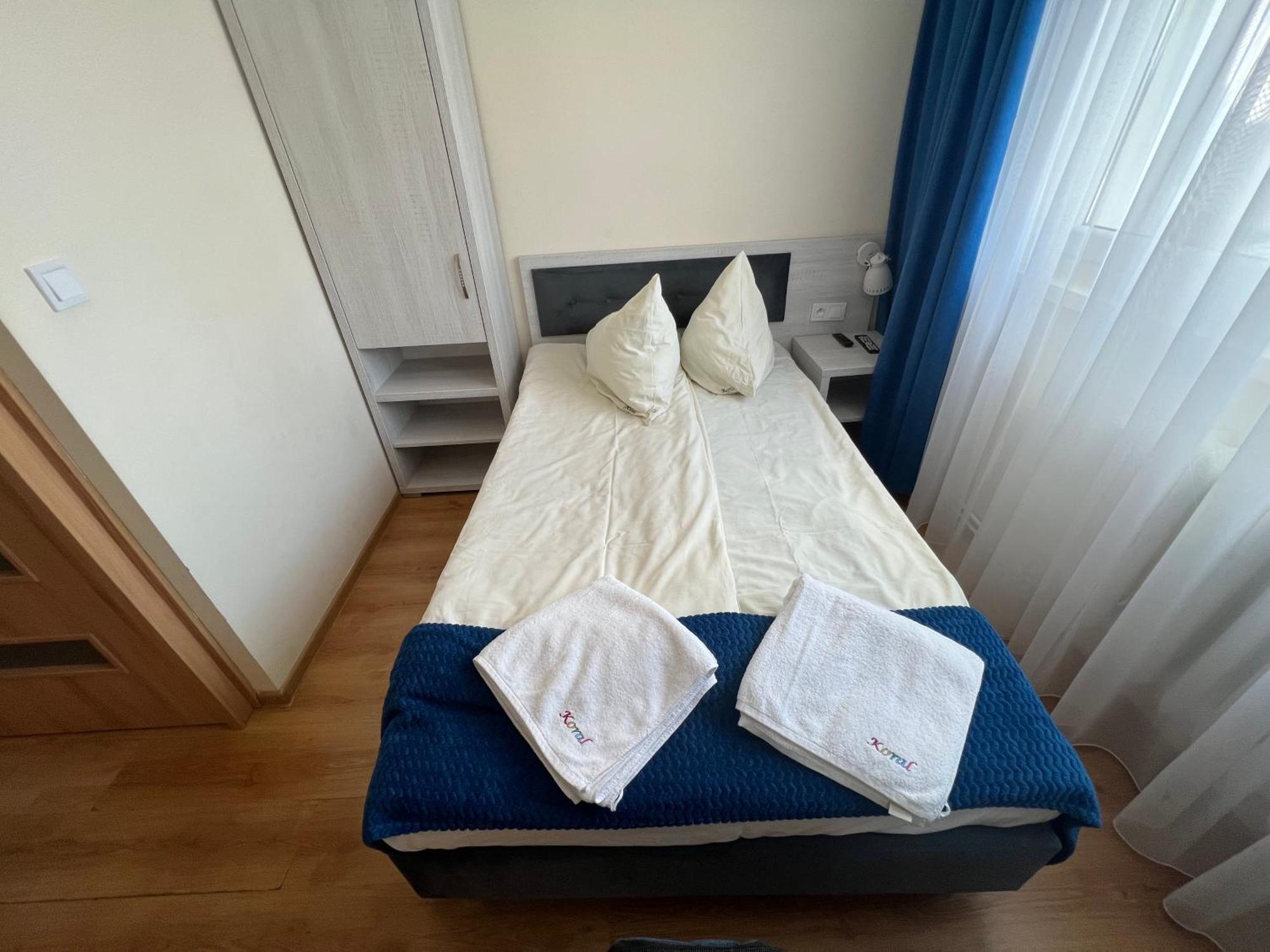 Dom Wczasowy Koral Dziwnów Exterior foto