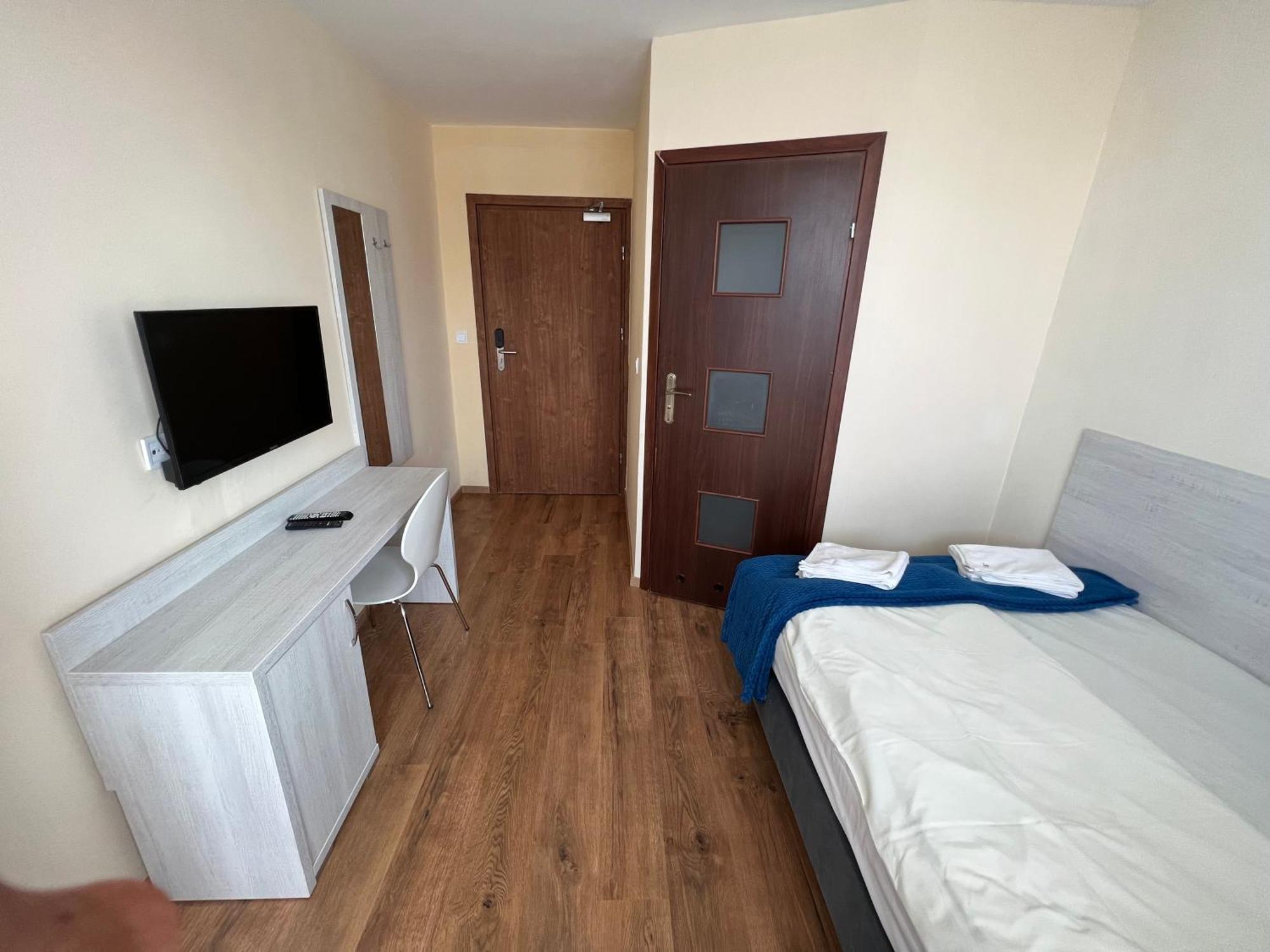 Dom Wczasowy Koral Dziwnów Exterior foto