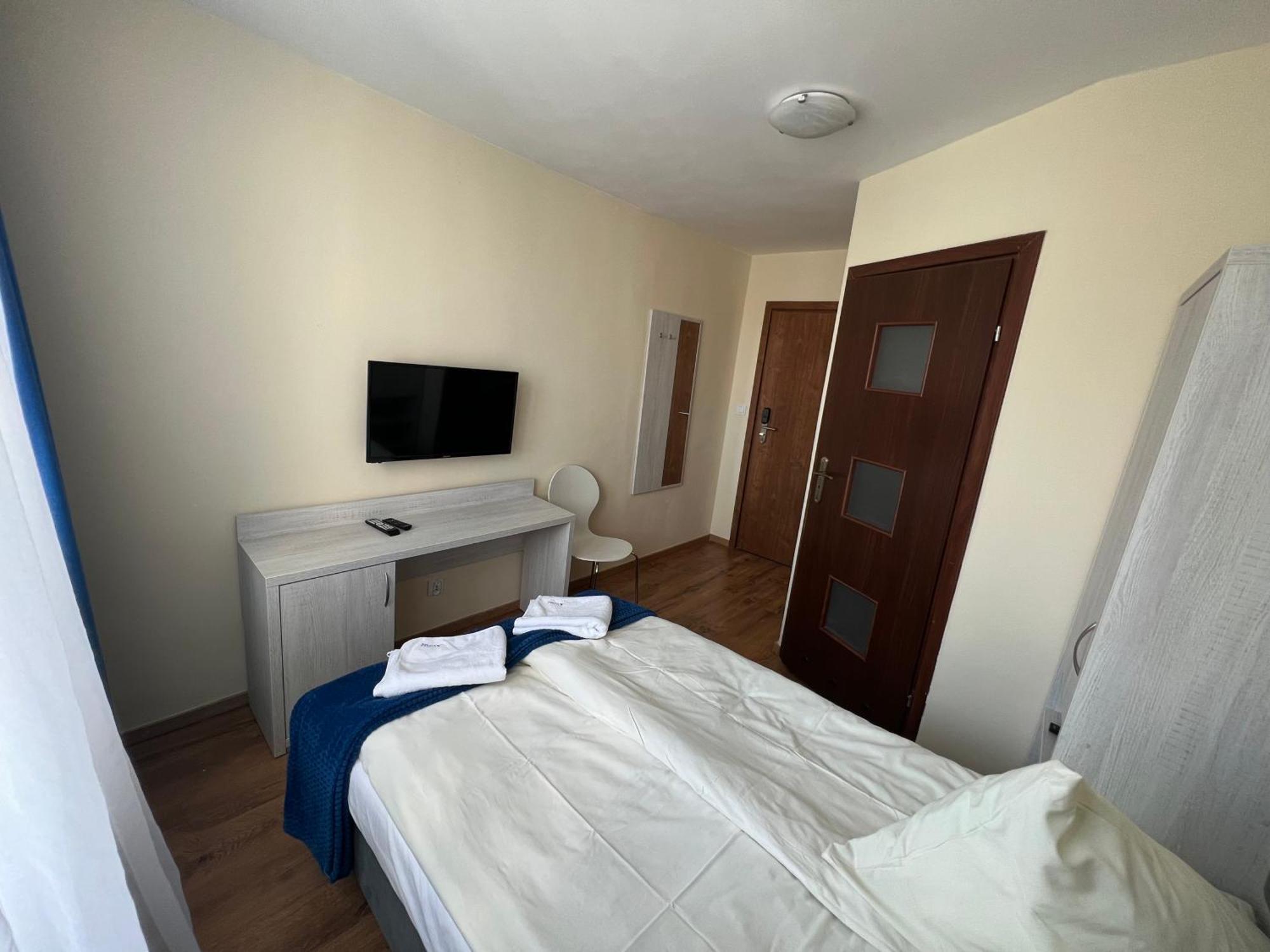Dom Wczasowy Koral Dziwnów Exterior foto