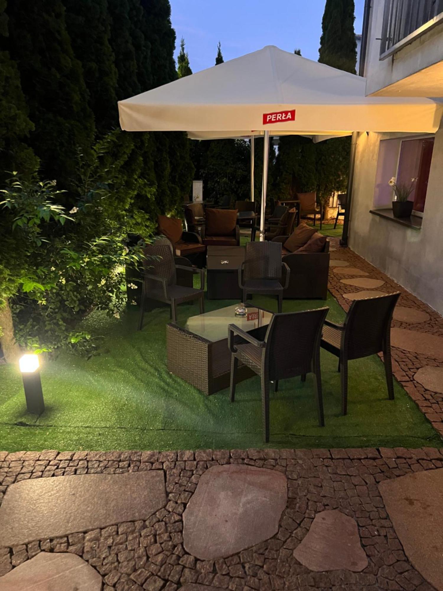 Dom Wczasowy Koral Dziwnów Exterior foto